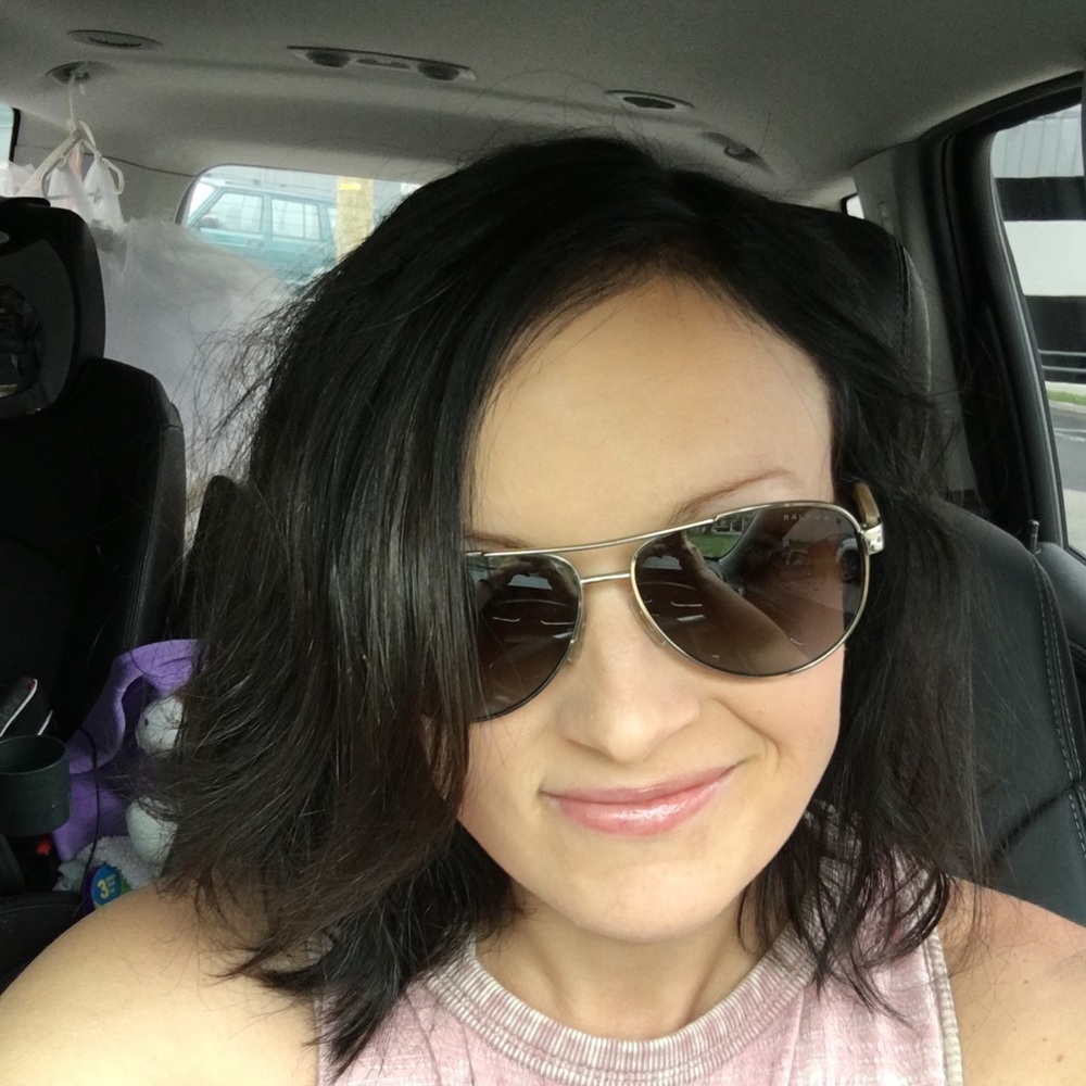 Meet your Posher, Ashlee